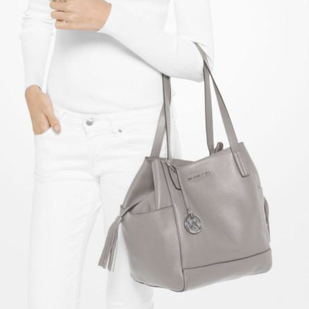 Michael Kors Ashbury Large Grab Leather Bag - Picture 2 of 14